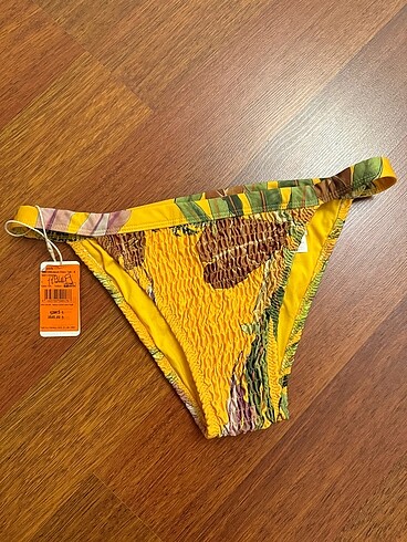 Network bikini.