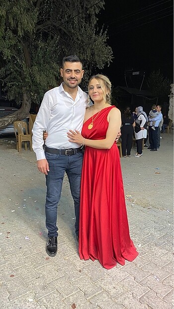 42 Beden kırmızı Renk Abiye