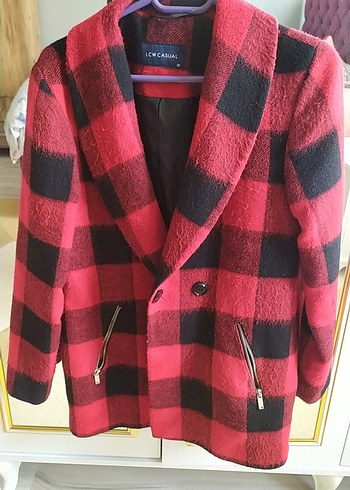 Kırmızı Ekose Desenli Düğmeli Midi Kaban - Görsel 4