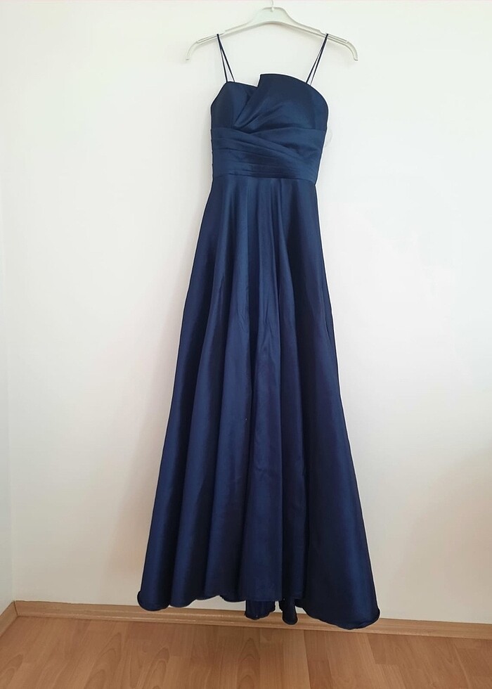 Gece mavisi ince tafta parlak kumaş abiye - Görsel 5