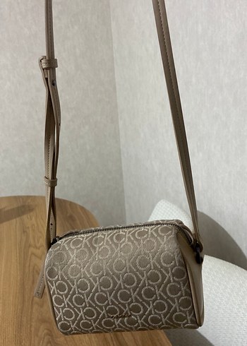 Calvin Klein Kadın Çapraz Çanta Tokalı - Görsel 8