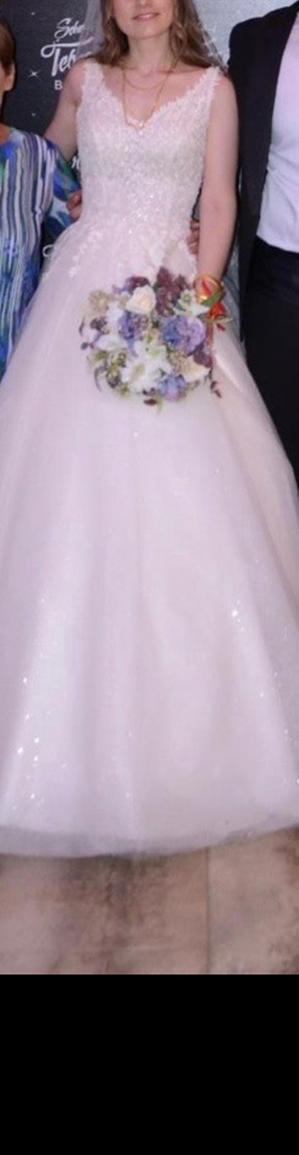 V Yaka A Kesim Gelinlik - Görsel 2