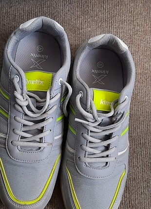 Kinetix 43 numara spor ayakkabısı