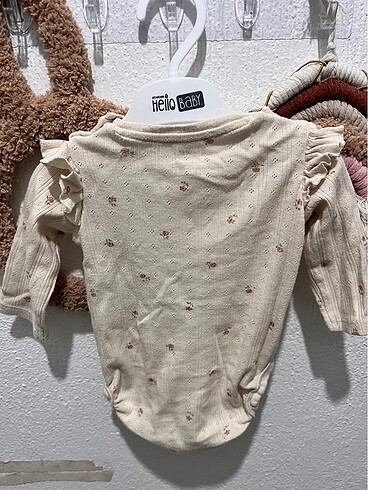 Yenidoğan Beden camel Renk H&M uzun kollu çiçek desenli alt üst takım 1-2m