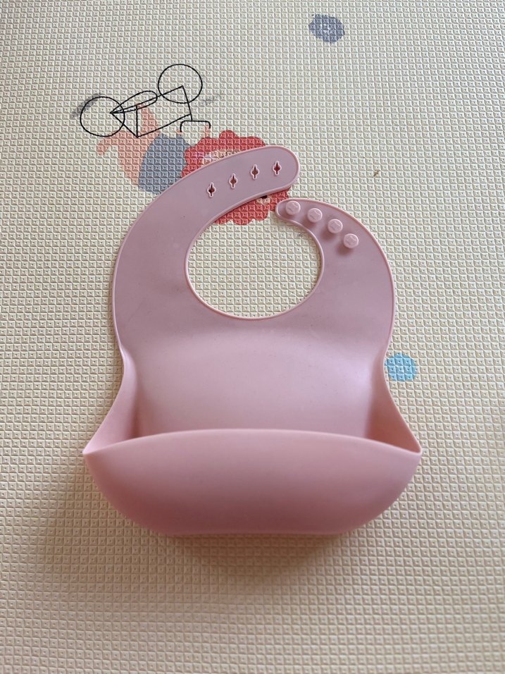 OiOi Pembe Silikon Bebek Önlüğü - Görsel 2