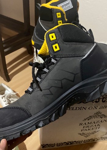 Sarı Siyah Erkek  Outdoor Spor Botu sıfırdan farksız bir kere - Görsel 4