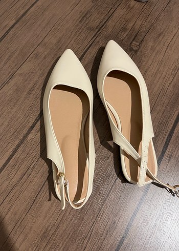 Bej Stiletto Topuklu Kadın Babet