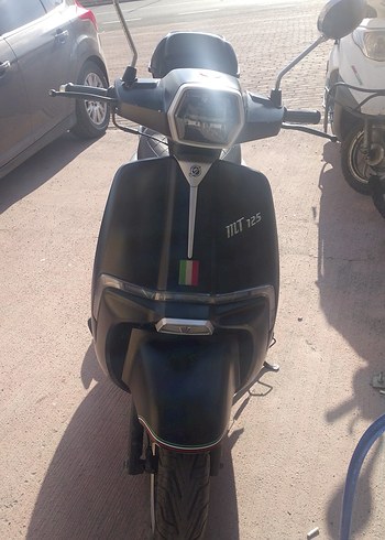 Gri Deri Kemerli Motosiklet Kaskı - Görsel 2