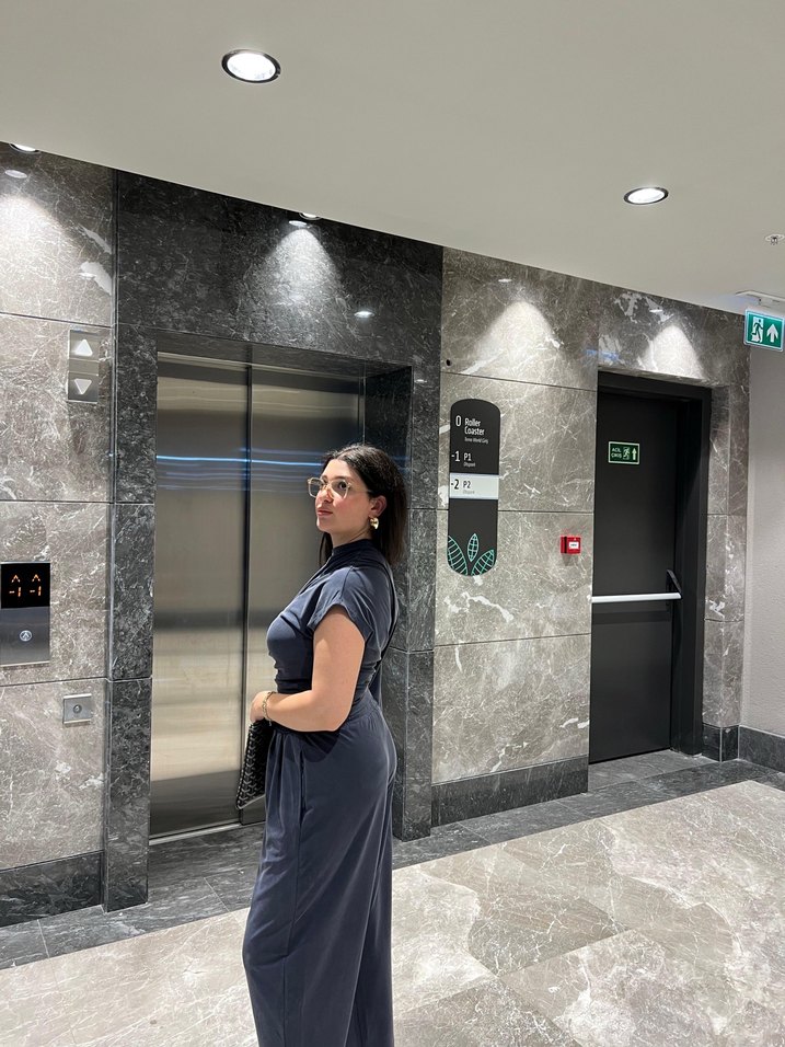 oysho model asimetrik kesim salaş takım - Görsel 5