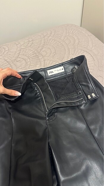 Zara Zara deri efekt geniş paça yüksek bel pantolon