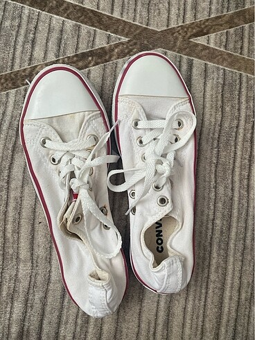 40 Beden beyaz Renk Converse ayakkabı