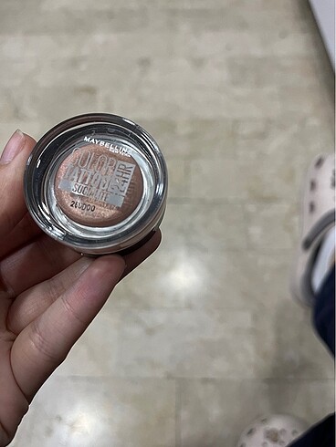 Maybelline far