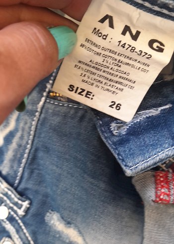 26 Beden mavi Renk Düğmeli Mini Mavi Bağlama Desenli Kadın Kot Şort