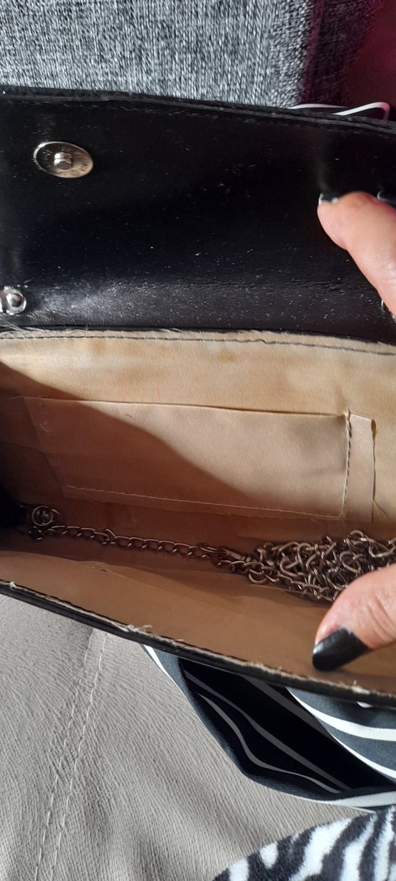 Kadın Siyah Parlak Deri Portföy Çanta - Görsel 4