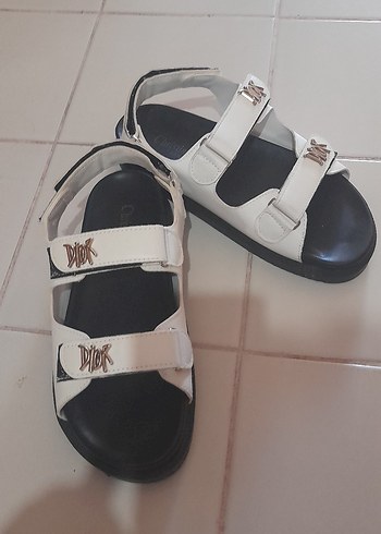 Beyaz Kadın Dolgu Topuklu Tokalı Sandalet - Görsel 4