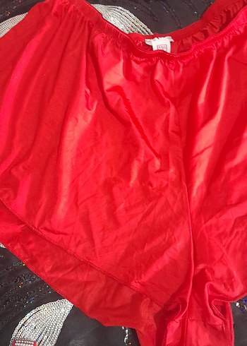 Kırmızı Mini Kadın İç Giyim Şortu - Görsel 2