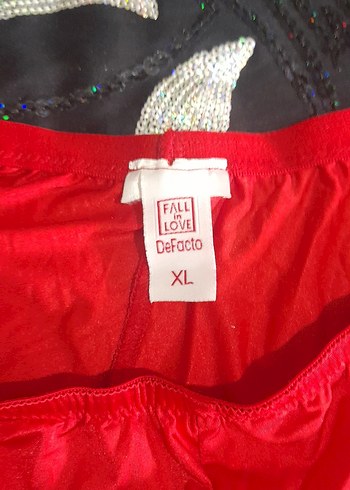 Kırmızı Mini Kadın İç Giyim Şortu - Görsel 4