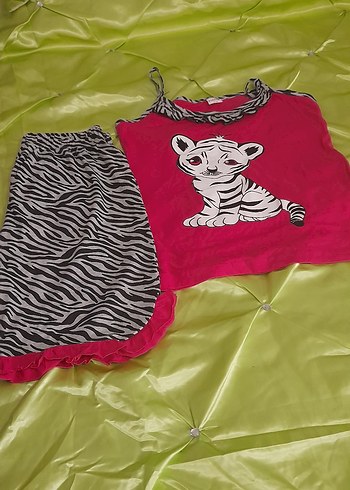 Renkli Zebra Desenli Askısız şort Takımı