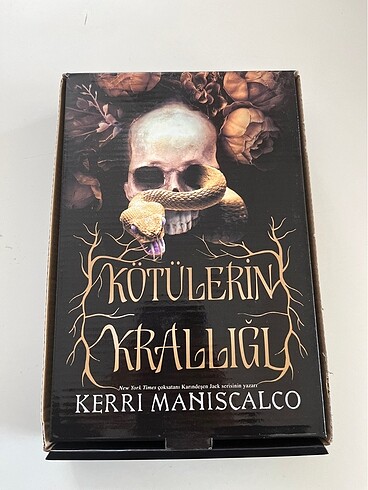 CİLTLİ KÖTÜLERİN KRALLIĞI KUTULU SET