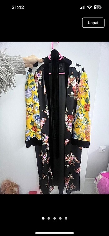 s Beden Zara saten kimono