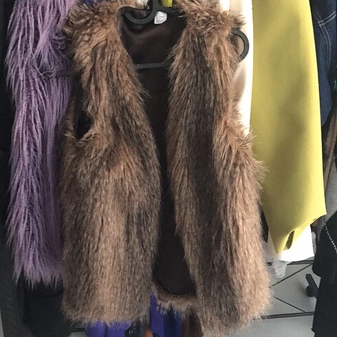 H&M Peluş yelek
