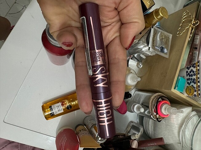 Maybelline sky hıgh burgundy maskara