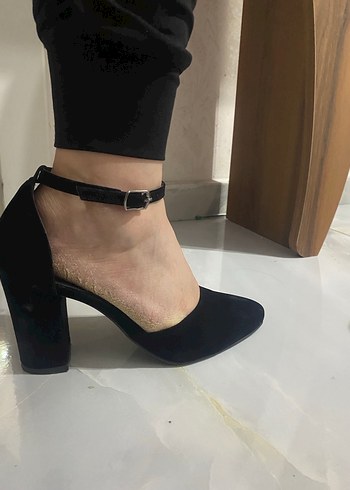 Klasik Siyah Topuklu Kadın Ayakkabı - Görsel 2