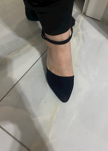 Klasik Siyah Topuklu Kadın Ayakkabı - Görsel 3