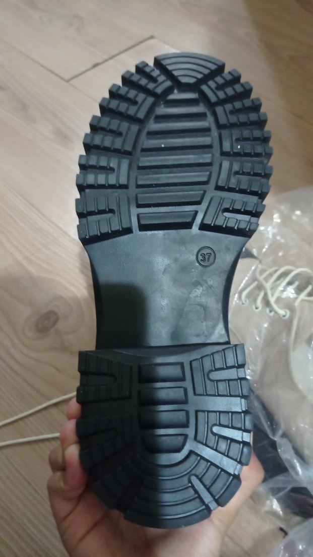 Bej Ayakkabı - Görsel 3