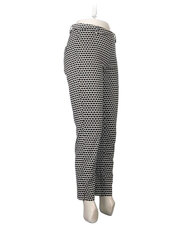 H&M H&M Kumaş Pantolon %70 İndirimli.