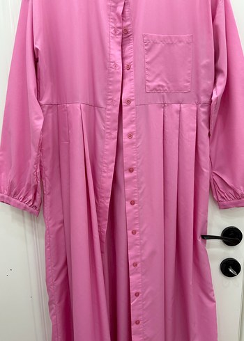 Düğmeli Pembe Uzun Kadın Elbise - Görsel 4
