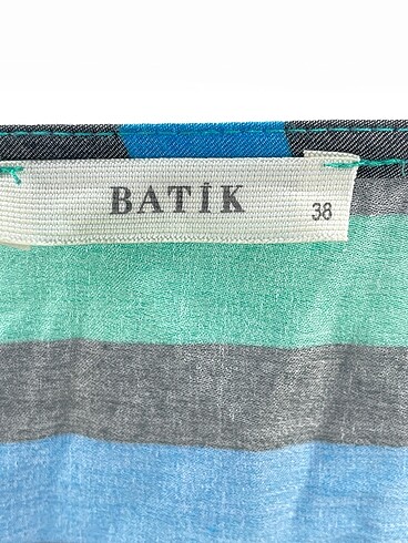 38 Beden çeşitli Renk Batik Bluz %70 İndirimli.