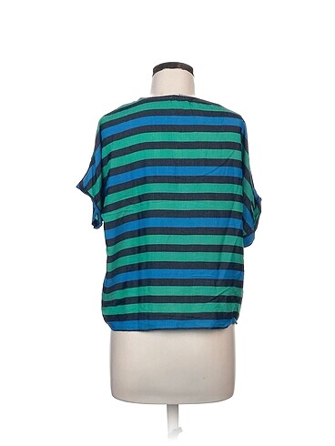 38 Beden Batik Bluz %70 İndirimli.