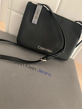 Orijinal calvin klein çanta