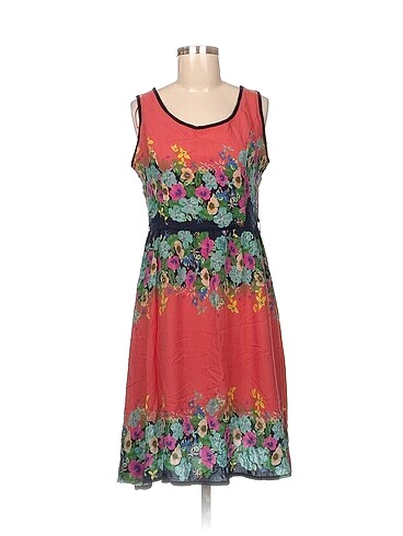 Batik Kısa Elbise %70 İndirimli.