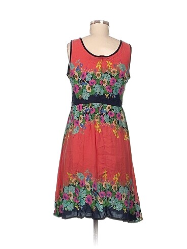 l Beden Batik Kısa Elbise %70 İndirimli.