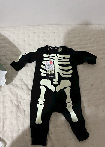 Uzun Kollu Siyah Bebek Body - Kafes Desenli