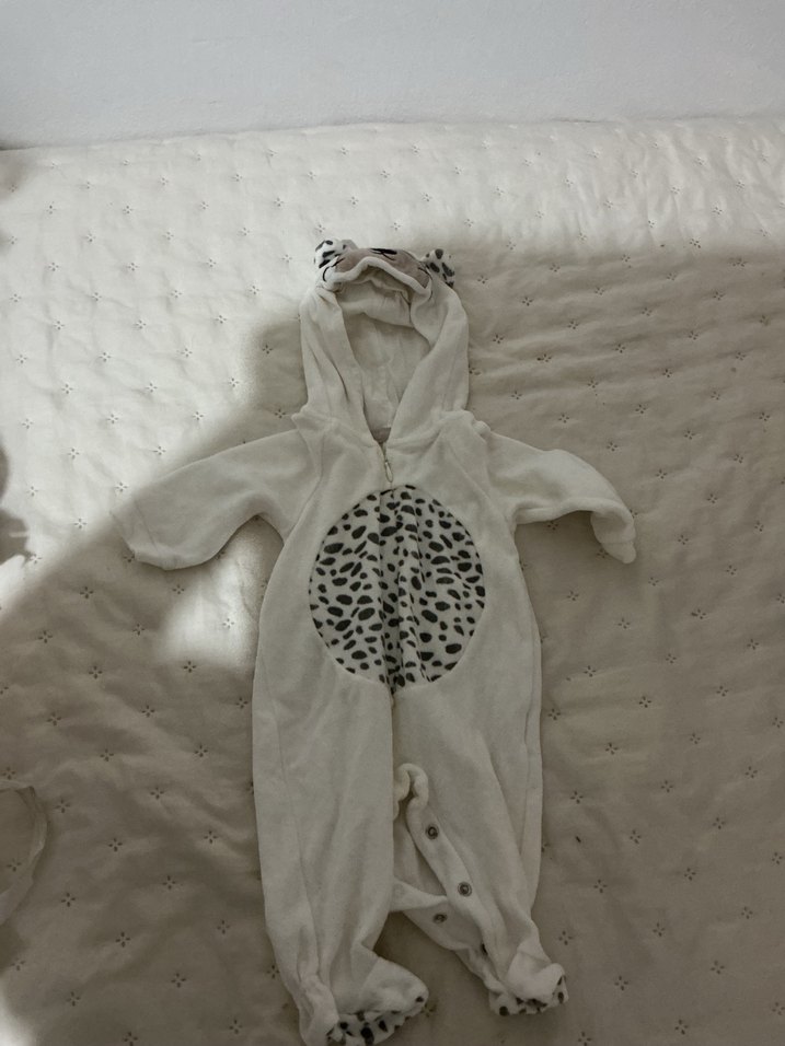 Leopar Desenli Beyaz Kedi Tulum - Görsel 2