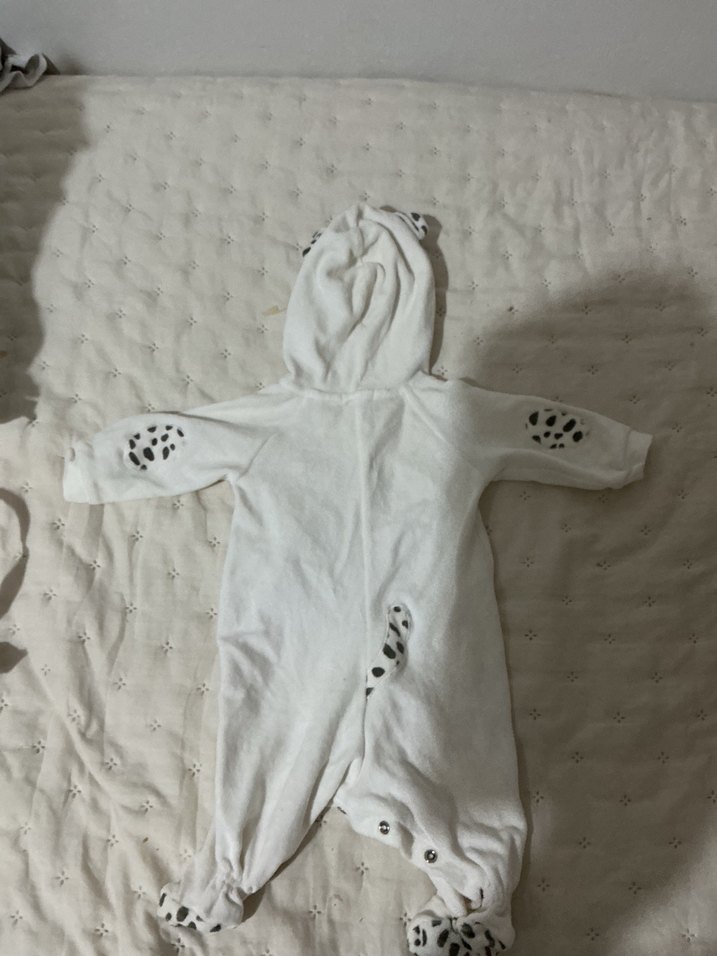 Leopar Desenli Beyaz Kedi Tulum - Görsel 5