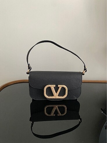 Valentino el çantası