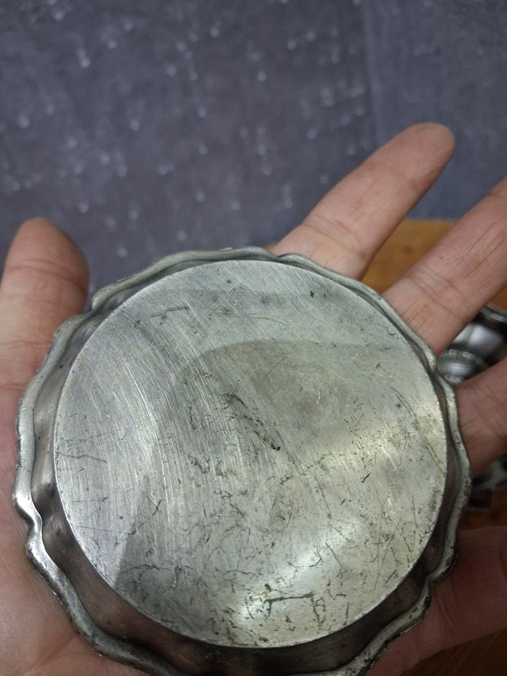 İşlemeli Altın Renkli Parlak Tabaklar zin malzeme yurt dışı - Görsel 2