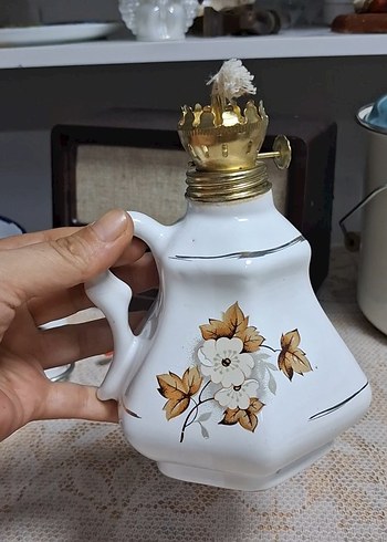 Çiçek Desenli Beyaz Seramik gaz Lambası