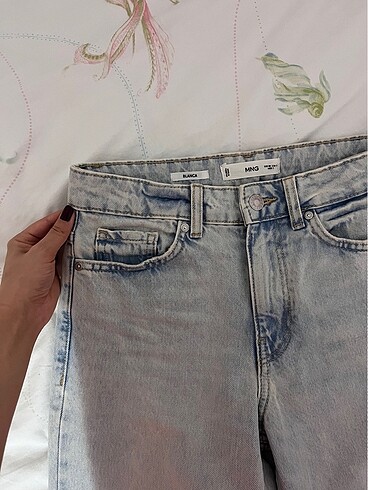 34 Beden MANGO DÜZ KESİM CROP JEAN