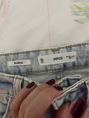 34 Beden mavi Renk MANGO DÜZ KESİM CROP JEAN