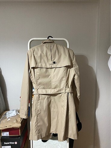 stradivarius trenckot