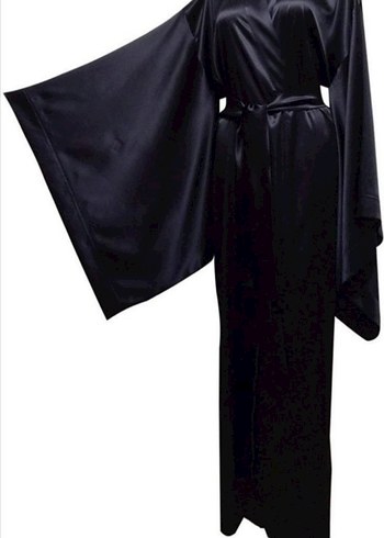 Siyah Uzun ve  Bol Kesim Gotik Kadın Sabahlık - Görsel 2