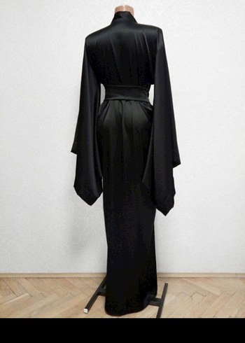 Siyah Uzun ve  Bol Kesim Gotik Kadın Sabahlık - Görsel 3