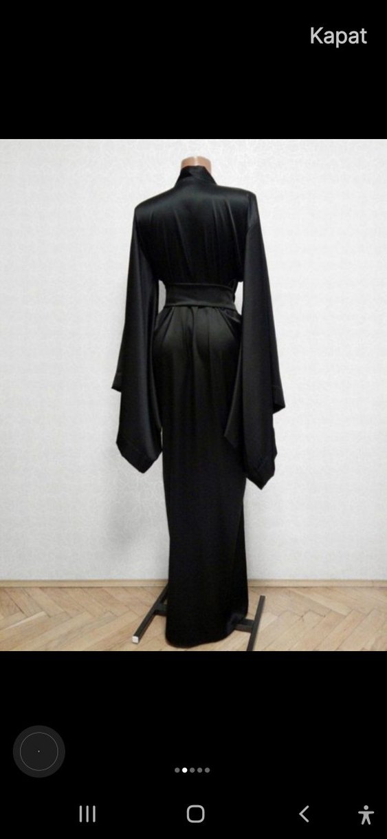 Siyah Uzun ve  Bol Kesim Gotik Kadın Sabahlık - Görsel 3