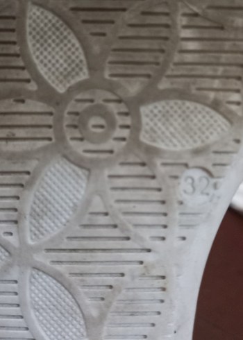 Beyaz Parlak Fiyonklu Kız Babet - Görsel 5