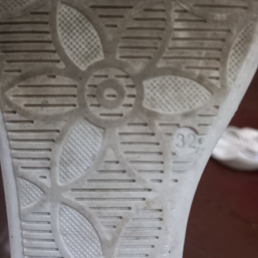 Beyaz Parlak Fiyonklu Kız Babet - Görsel 5